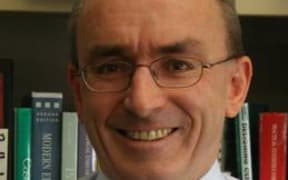 Dr Cameron Grant
