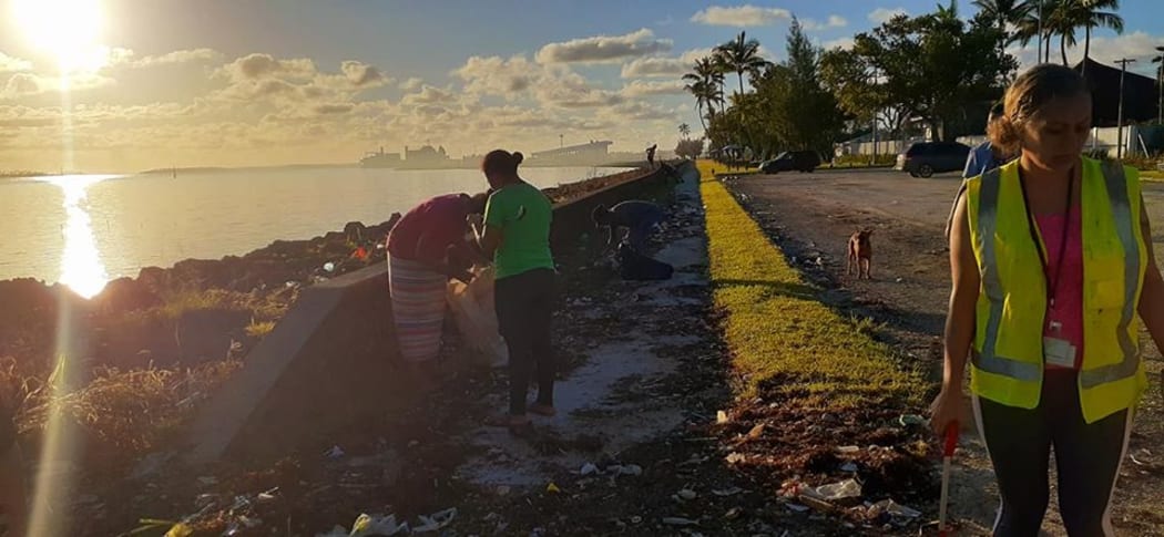No Pelesitiki Campaign in Tonga cleaning up the foreshores in Nuku'alofa post-Cyclone Harold