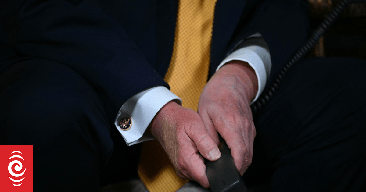 Bruising on Trump’s left hand sparks renewed questions about his health