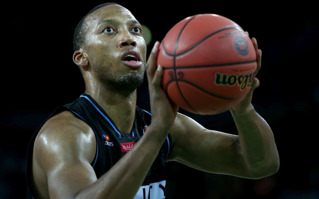 Breakers` Akil Mitchell in the round 11 ANBL Basketball Match, New Zealand Breakers v Perth Wildcats, Vector Arena, Auckland, December 15, 2016.