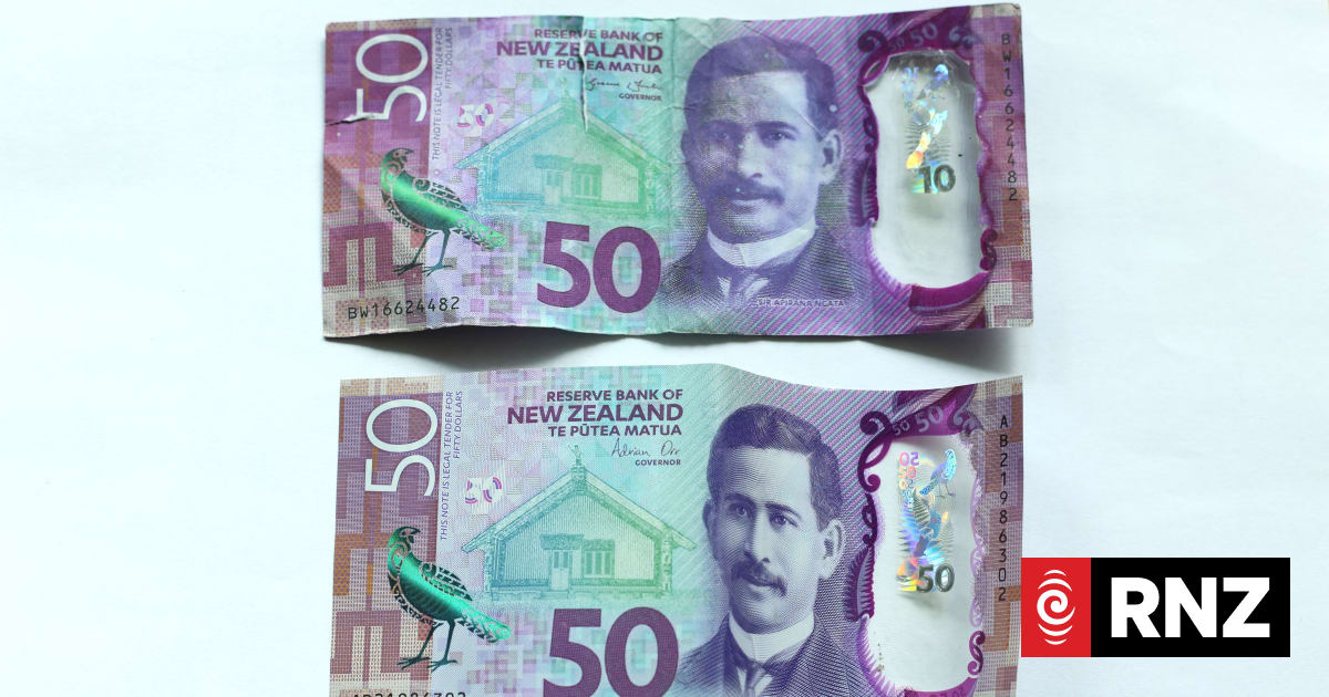 Arrests made after fake banknotes found in Waikato | RNZ