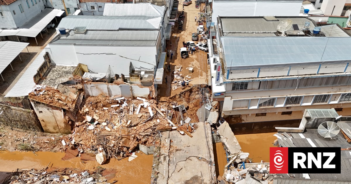 Hope fades in search for missing after Brazil rains kill 40 | RNZ