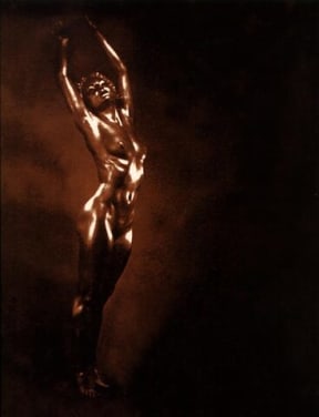 Freda Stark danced at the Wintergarden cabaret in Auckland clad in gold paint.