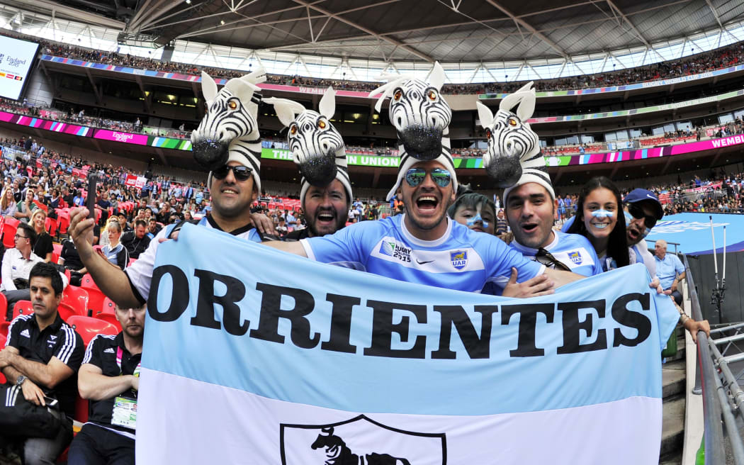 Pumas fans