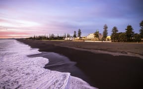 Napier's Marine Parade, looking towards the central city.