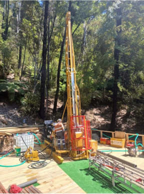 A diamond drilling rig at Sams Creek in the Upper Takaka Valley.
