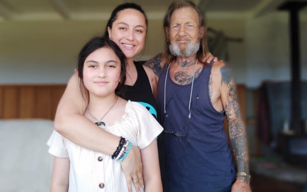 Neville Thomson's daughter Nataria Moore (centre) said her father was a family man who wanted to spend more time with his children.