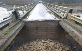 Bridge across Ashburton River at Pudding Hill