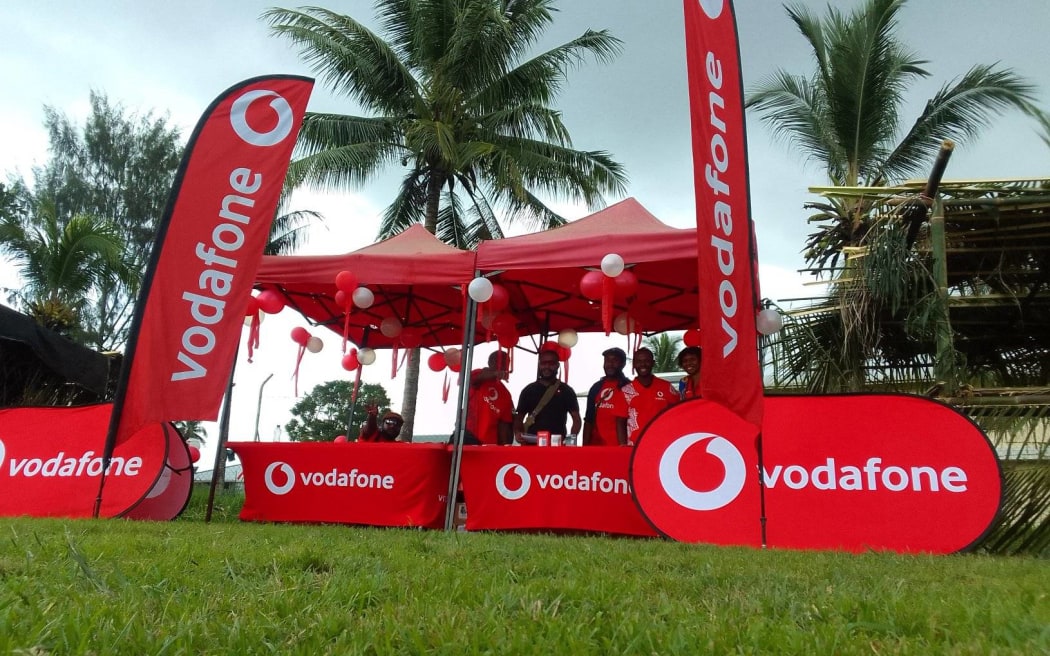 The researchers say overall all three mobile network operators have decreased their prices in PNG.