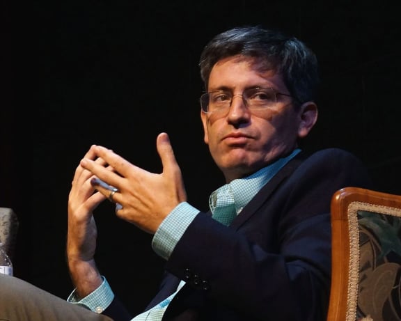 Carl Zimmer.