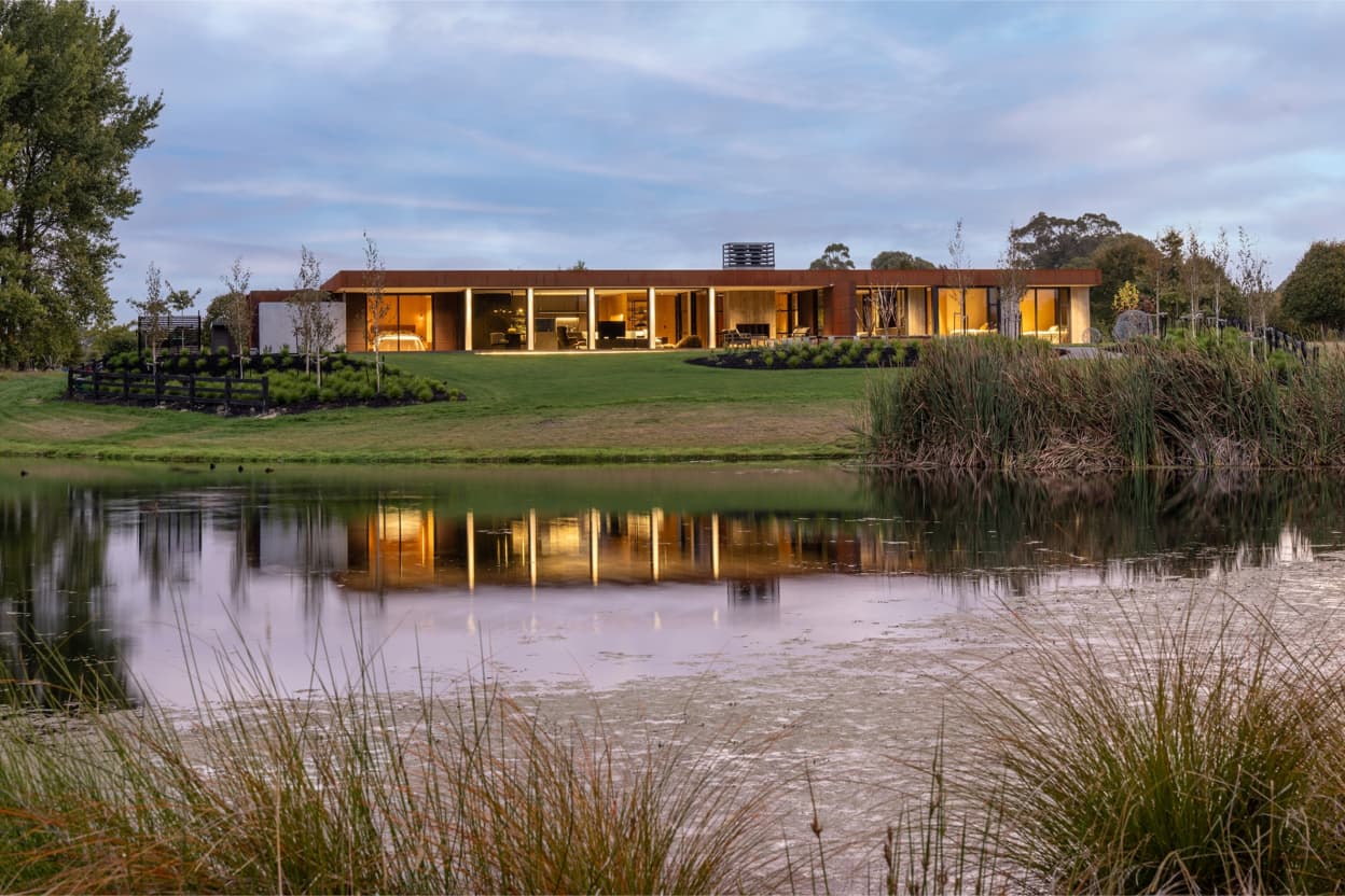 Gareth Ritchie of Archco Architecture designed this Burntwood Lane dwelling, nestled in Pegasus Golf Course, North Canterbury.