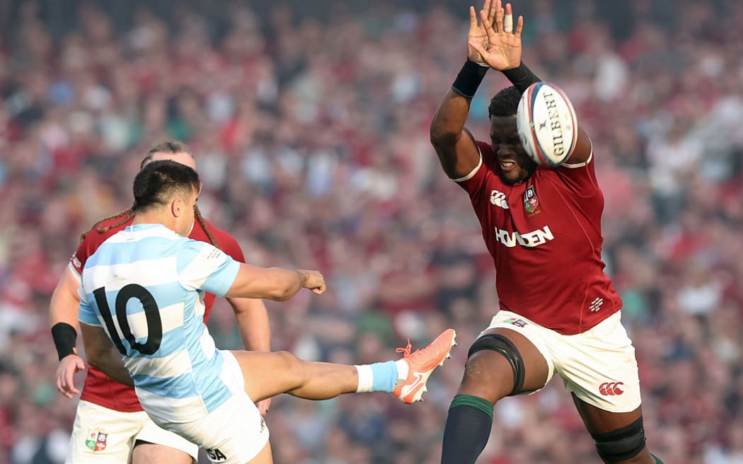 Tomas Albornoz of Argentina is challenged by Maro Itoje of British & Irish Lions.