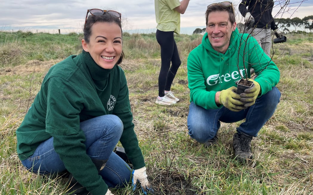 Greens' Banks Peninsula candidate Lan Pham and Greens' Ilam candidate Mike Davidson at the tree planting event in Christchurch on 16 September, 2023.