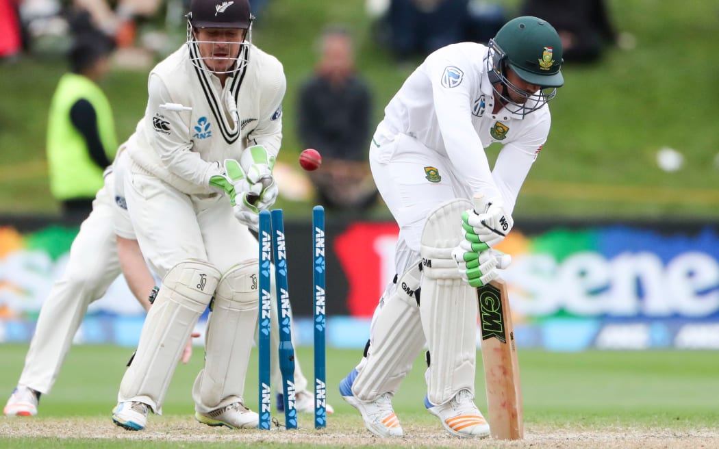 Quinton de Kock is dismissed by Jeetan Patel...again.