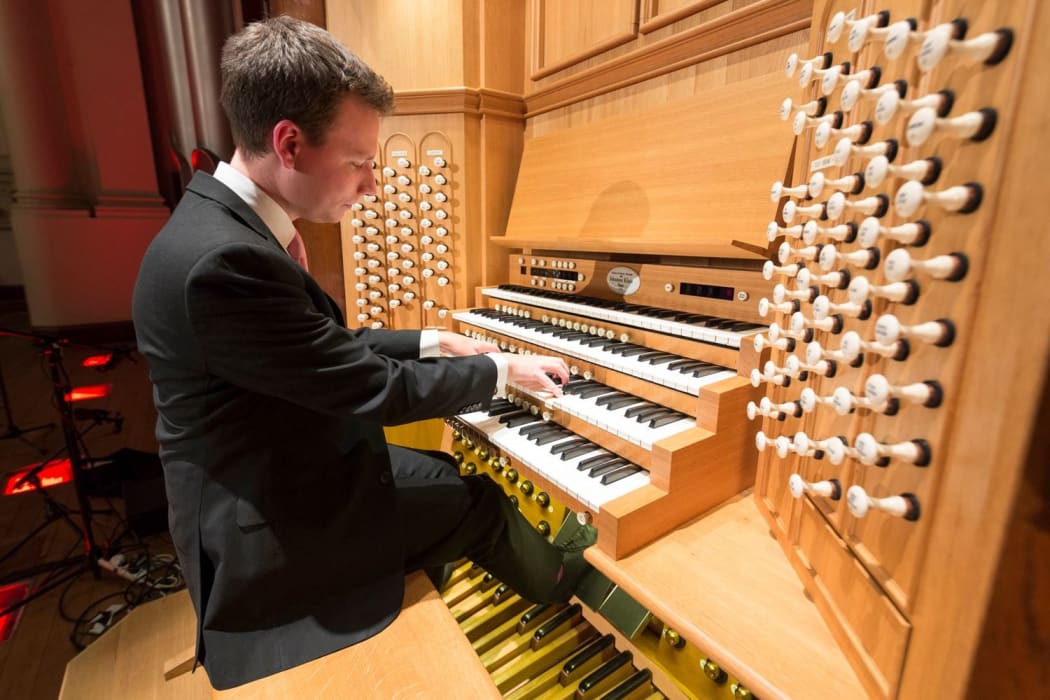 Benjamin Sheen at the Auckland Town Hall Organ