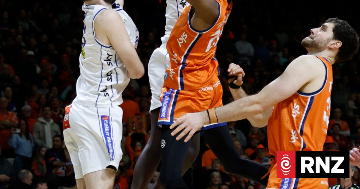 Basketball: Fairytale send-off for Southland Sharks coach with NBL grand final win