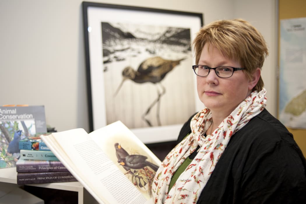 The perils of resurrecting extinct species, such as the moa or huia, will be discussed when a new paper.