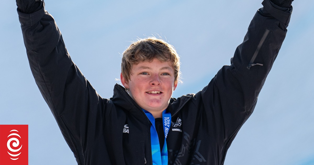 Gold and silver for New Zealand freeskiers - Vimarsana News