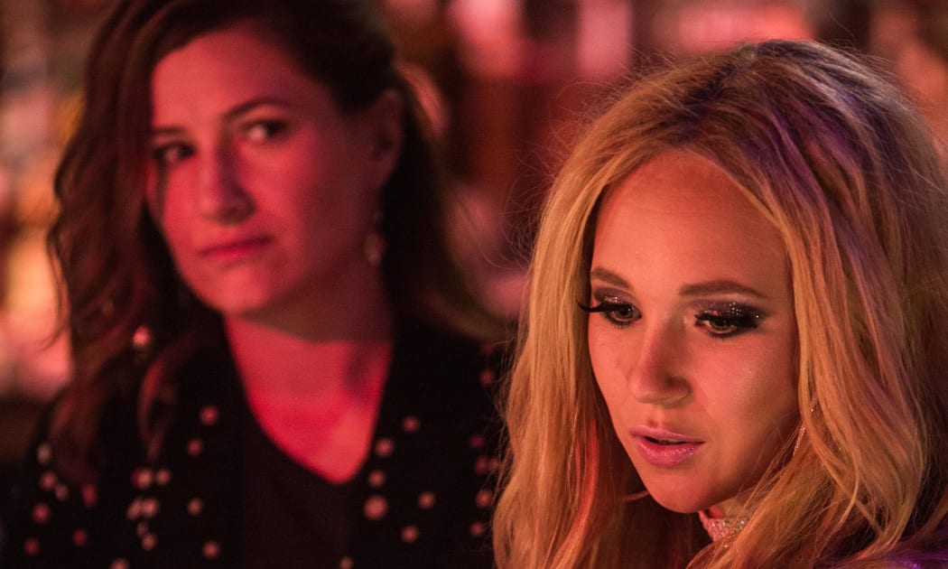 Kathryn Hahn and Juno Temple in Afternoon Delight.