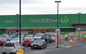 A rat infestation has prompted at a Dunedin supermarket has prompted the Ministry for Primary Industries to investigate.