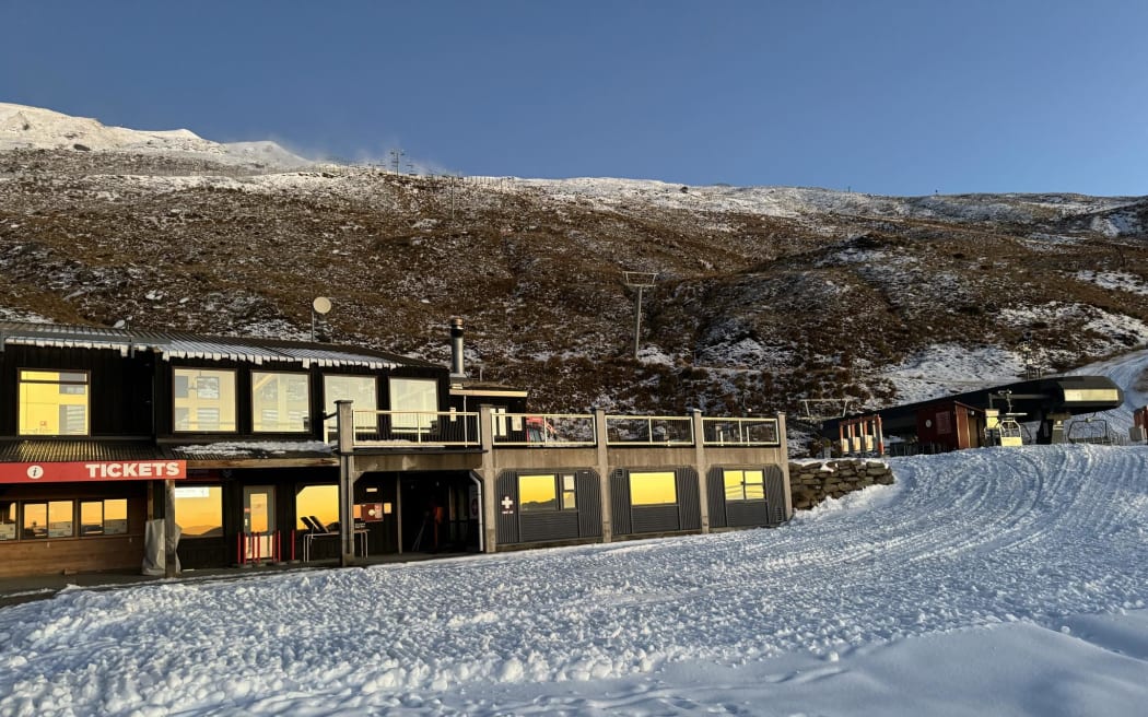 Treble Cone base building