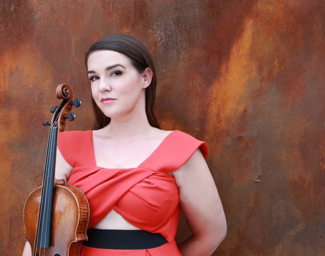 Violist Jennifer Stumm