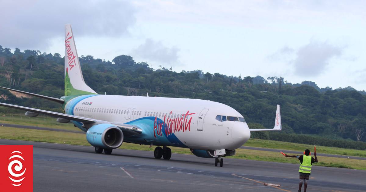 Stranded Air Vanuatu yolcularının kararları beklemek dışında çok az seçeneği var