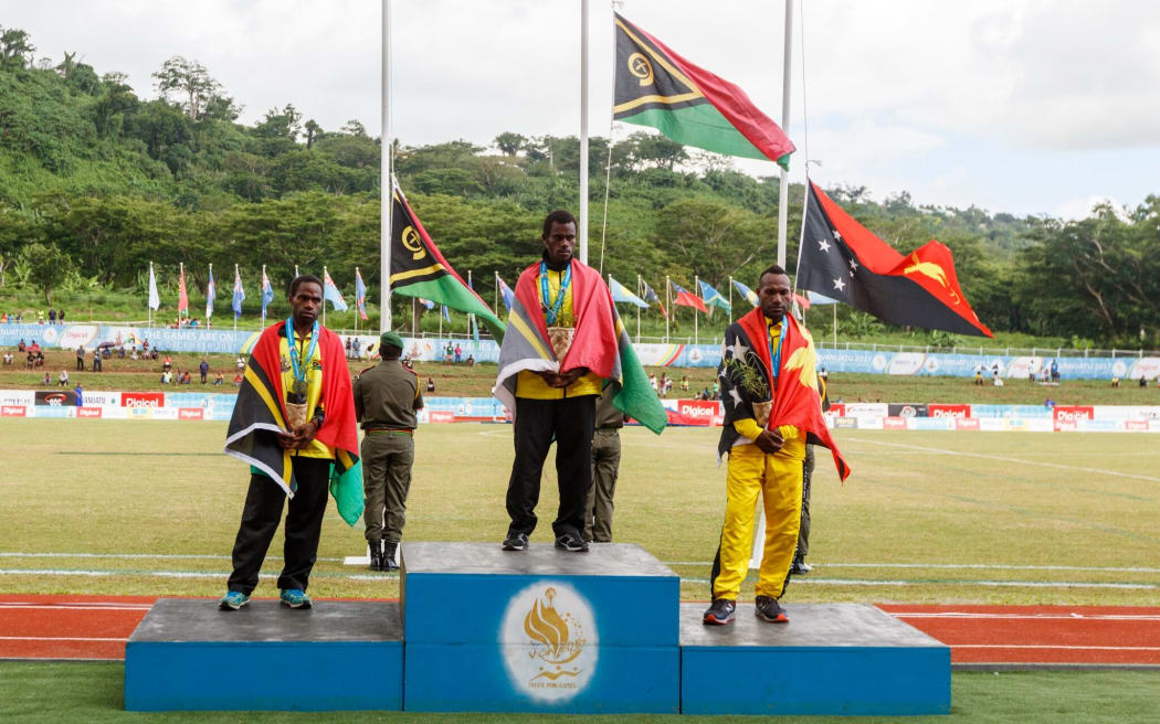 It was a Vanuatu 1-2 finish in the men's 10,000m.