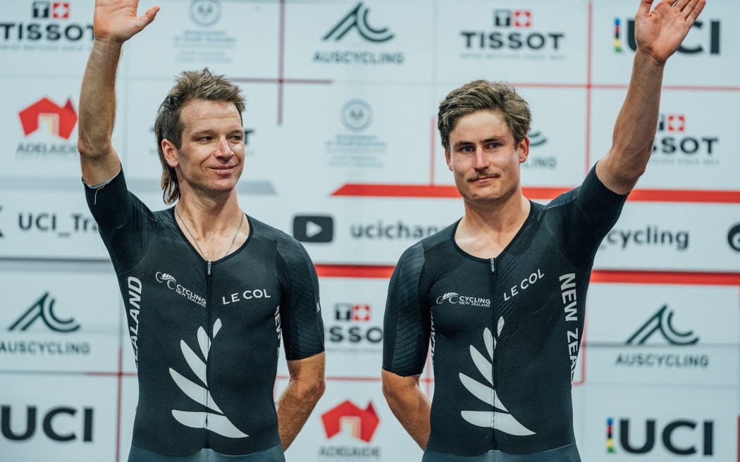 UCI Track Nations Cup Adelaide - Aaron Gate and Campbell Stewart on the podium after their victory in the madison.