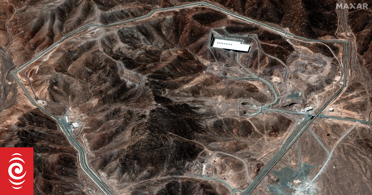 Iran seals off uranium cache in face of US military plans