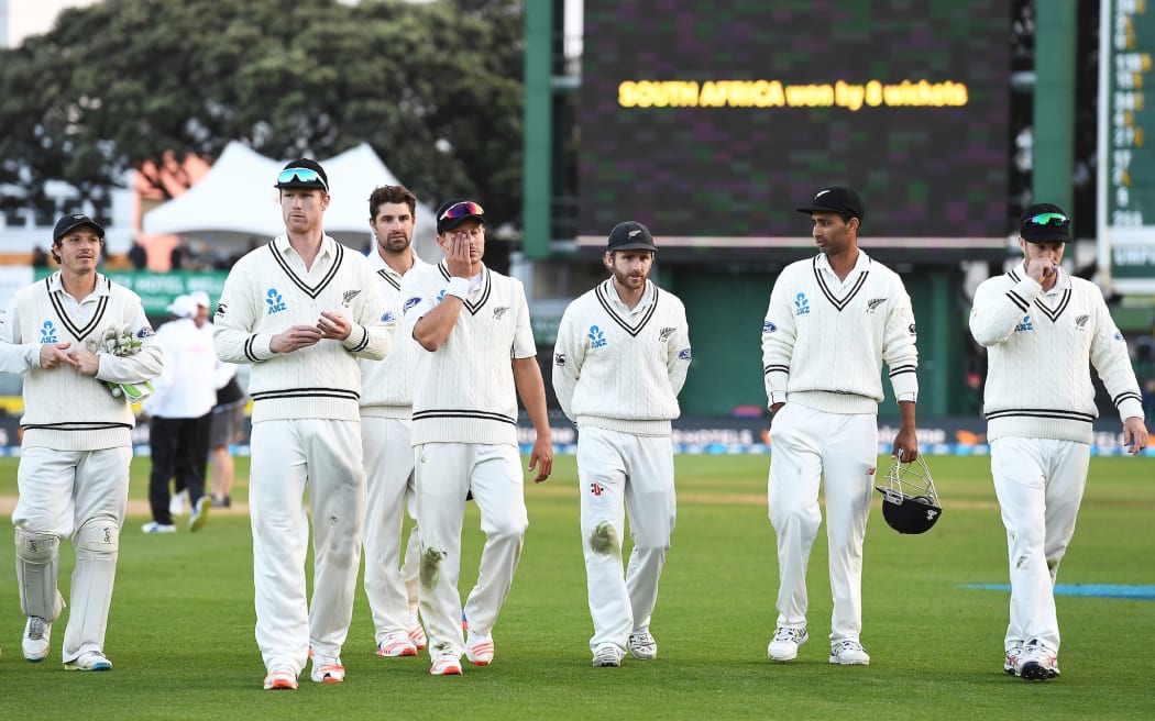 The Black Caps (New Zealand) lost to South Africa's Proteas in the second test match 19/3/17
