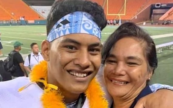 Samoa's Belford Viali with his mother, Frances Viali, after the match.