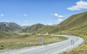 Lindis Pass View at the Highway 8, New Zealand, South Island, NZ