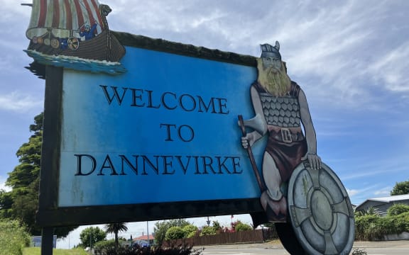 Welcome to Dannevirke signage