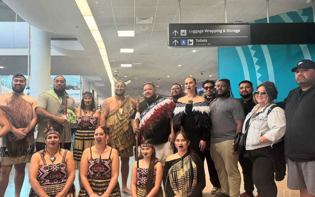 Beloved reggae artist Spawnbreezie is describing his warm welcome to Aotearoa as a "humbling" experience, as he is gifted a custom korowai.