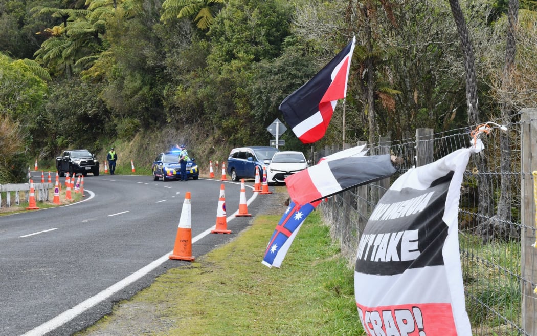 Traffic was managed on Tarawera Rd during a hīkoi to Lake Rotokākahi on Monday morning. Photo / Laura Smith