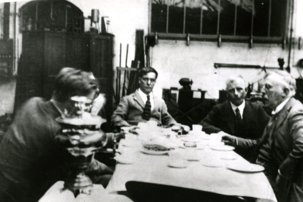 Lord Rutherford and Pyotr Kapitsa drinking tea from the Russian samovar at the Kapitza club, late 1920s – early 1930s.