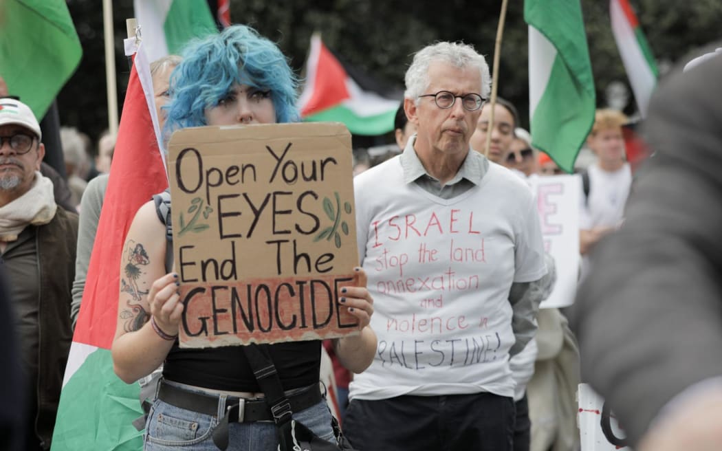 Protesters gathered at Parliament on 12 December to call for an immediate and permanent ceasefire in Gaza.