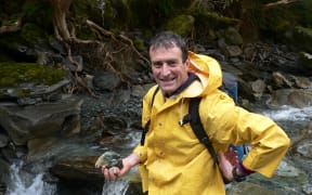 Dr Simon Cox