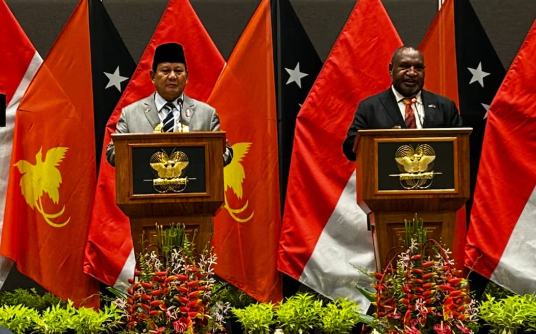 Indonesia's President Prabowo Subianto and PNG's James Marape at an August 2024 press conference, where some West Papuan journalists were barred from attending.  (ABC News: NIck Sas)