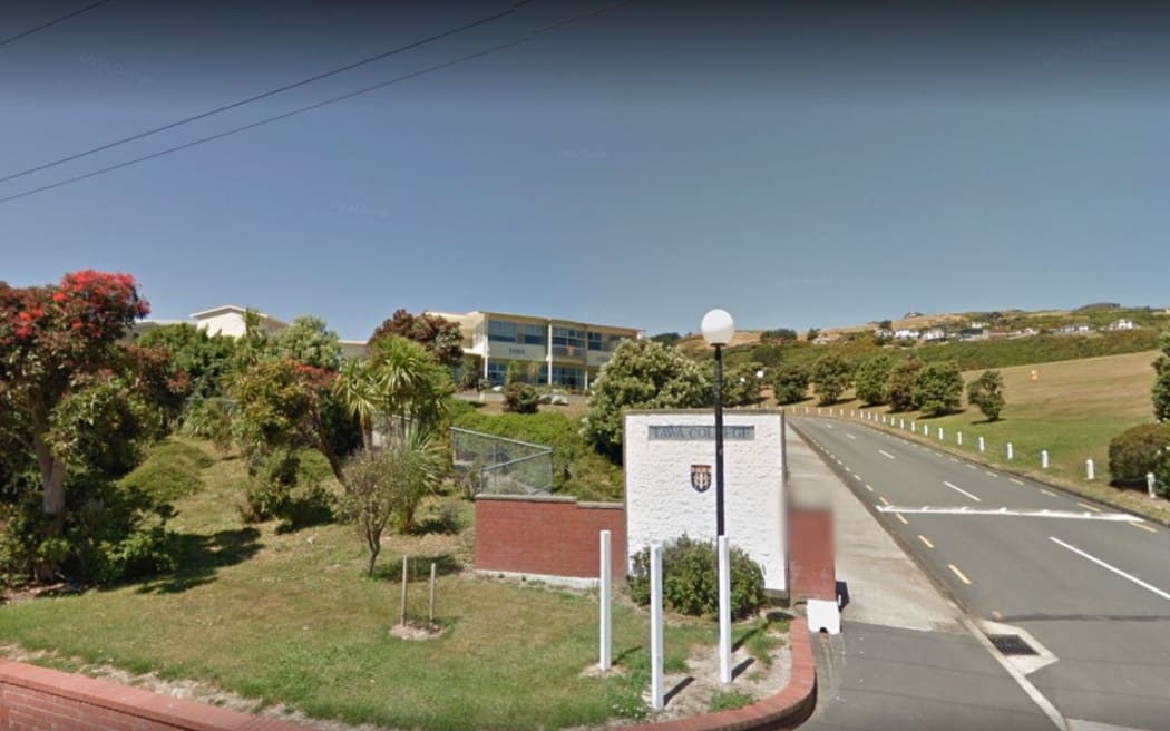 Tawa College