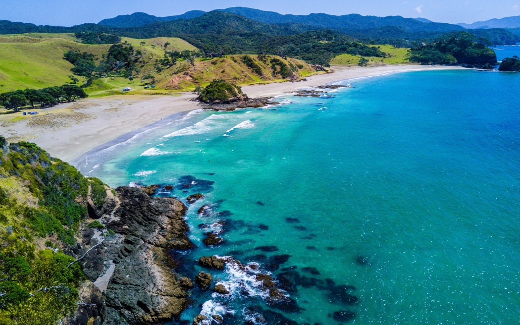 A shot of the New Zealand coastline