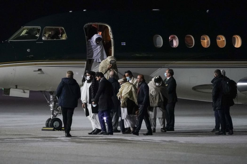 Gardermoen 20220122.
Representatives of the Taliban arrive in Norway and will have talks with Western representatives about human rights and emergency aid.
Photo: Terje Bendiksby / NTB (Photo by TERJE BENDIKSBY / NTB / NTB via AFP)