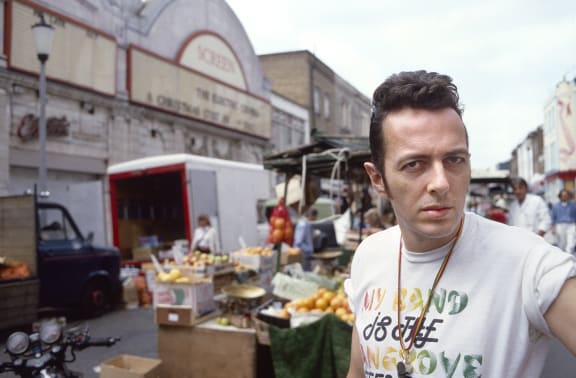 4lhva8c press shoot portobello road london 1989 credit josh cheuse jpg