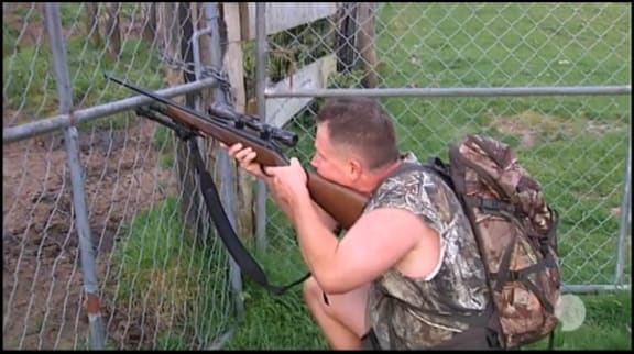 photo of Simon Lusk shooting a deer on TV3's Story show
