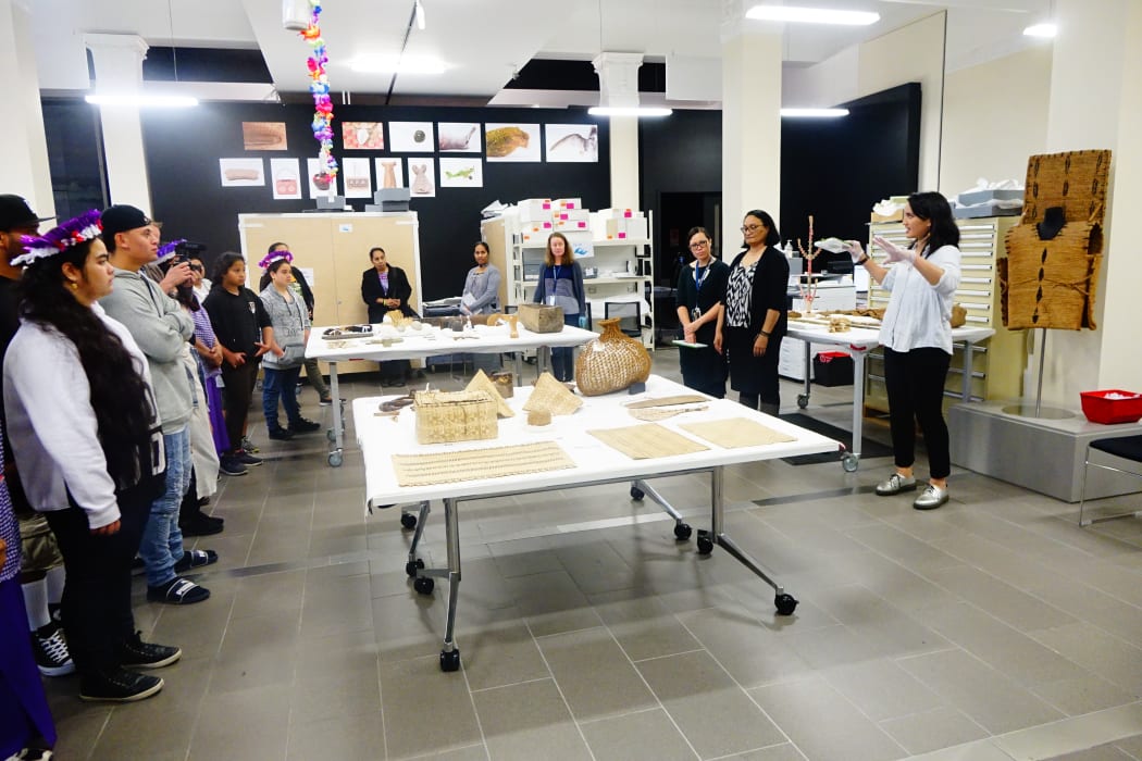 I-Kiribati community visit the Auckland Museum to see ancestral artefacts.