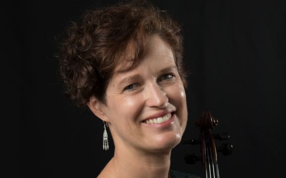 Violinist Cathy Irons
