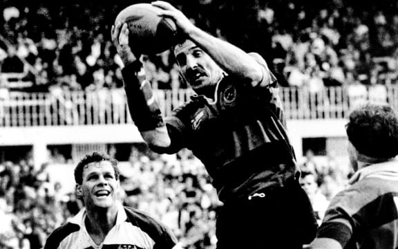 Rob Penney in action for Canterbury against Auckland 1990.