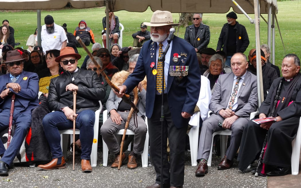 Ngāpuhi kaumātua and Vietnam vet Rihari Dargaville addresses the crowd.