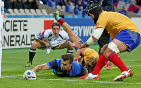 French winger Sofiane Guitoune scores against Romania RWC2015